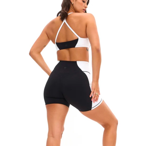 Buff Bunny Aurora Set - Picture 6 of 12